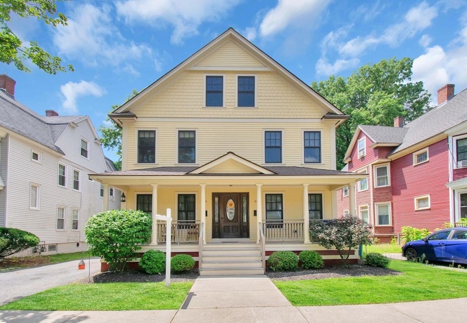 136 Firglade Ave unit 2, Springfield, MA 01108 - photo 1