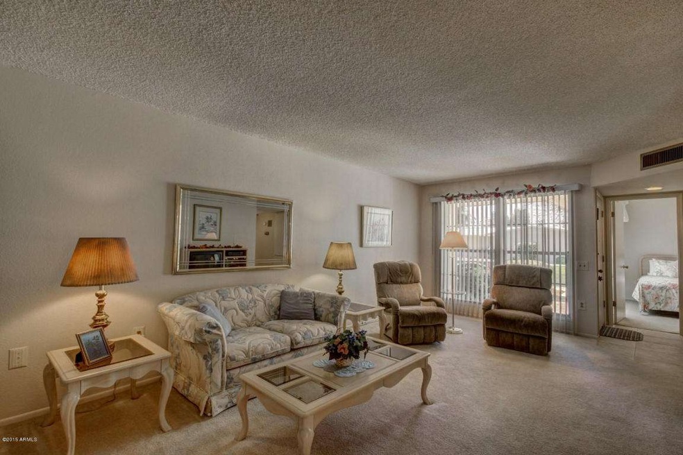 10585 W Palmeras Dr unit B, Sun City, AZ 85373 - photo 1