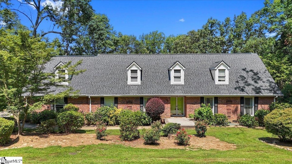 For Sale $565,000 • Co-Listing Agent