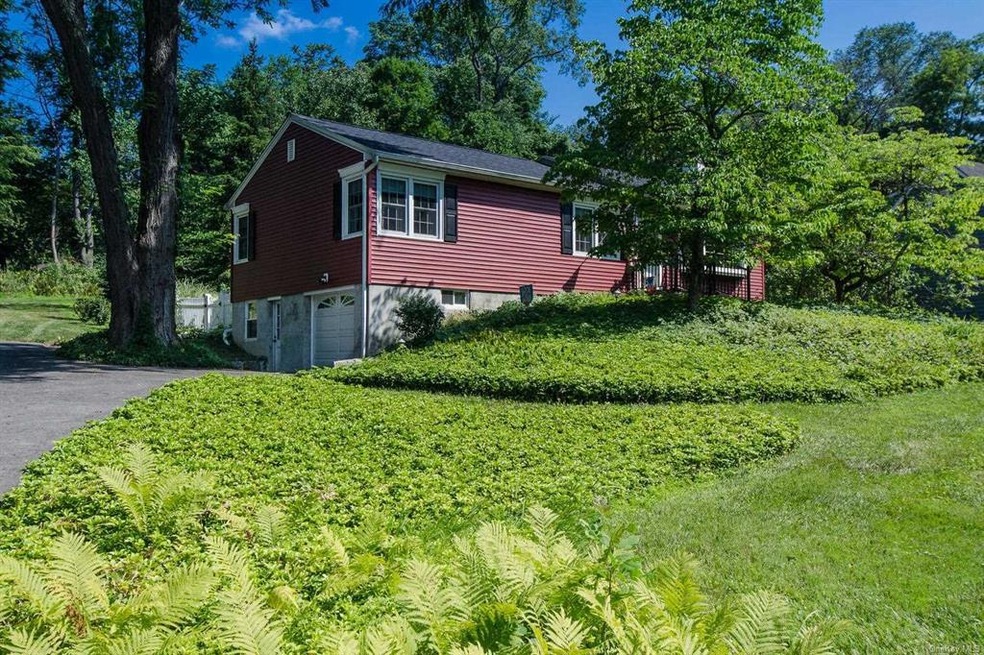 84 Colburn Dr, Poughkeepsie, NY 12603 - photo 1