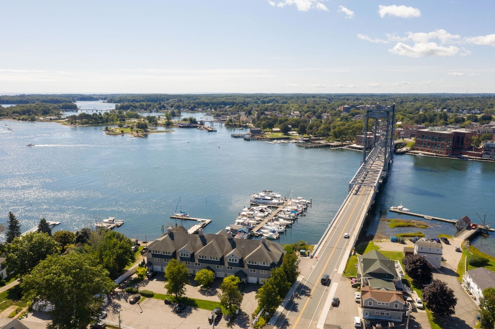 4 Island Ave unit 3, Kittery, ME 03904 - photo 1