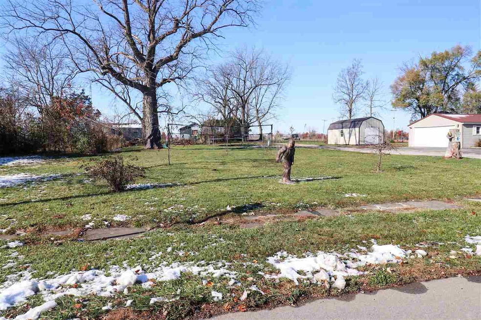 300 S Angle St unit Dunkirk, Dunkirk, IN 47336 - photo 1