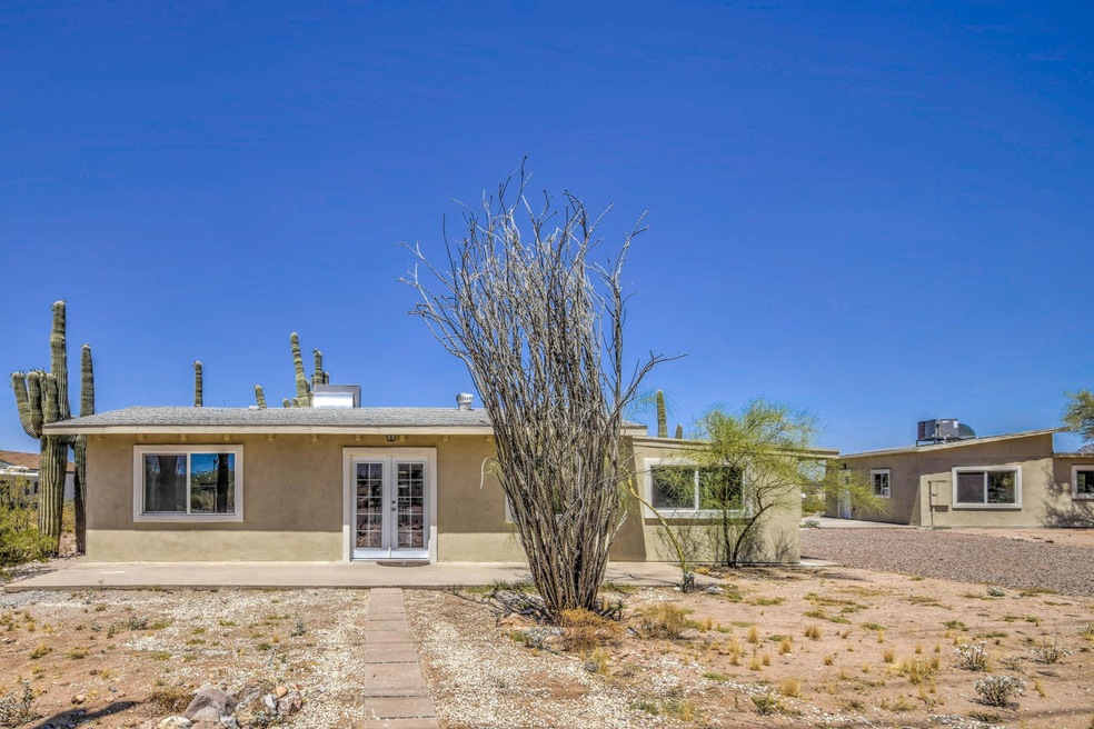 2 homes on 1.25 acres