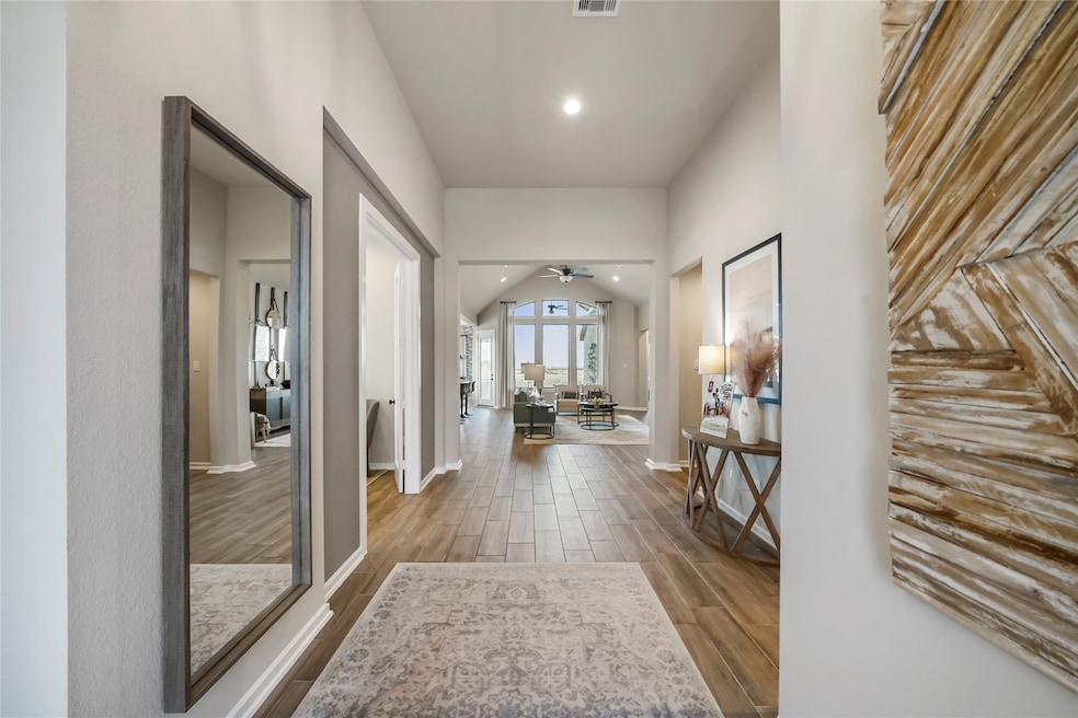 Photos are REPRESENTATIVE of the home /floor plan