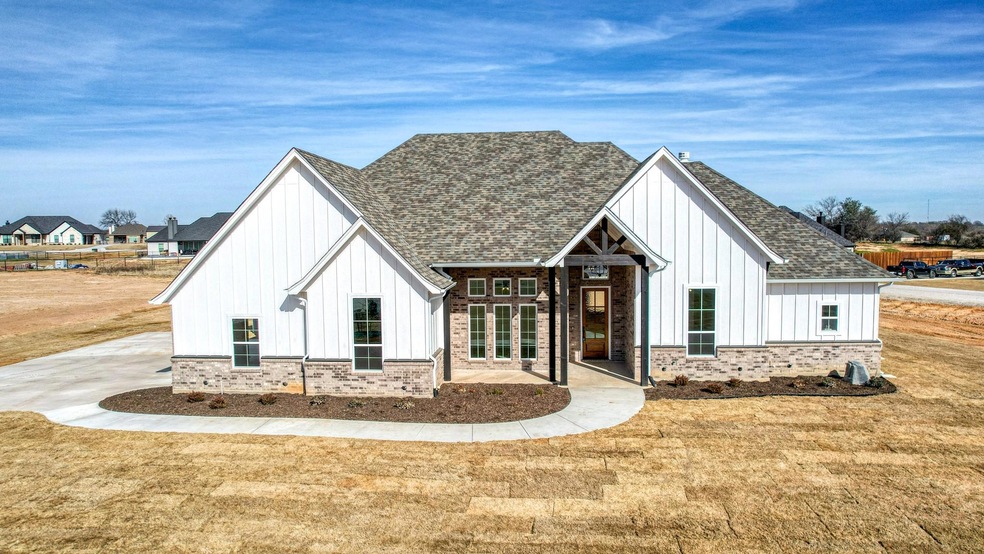 366 Wayward Spur, Springtown, TX 76088 - photo 1