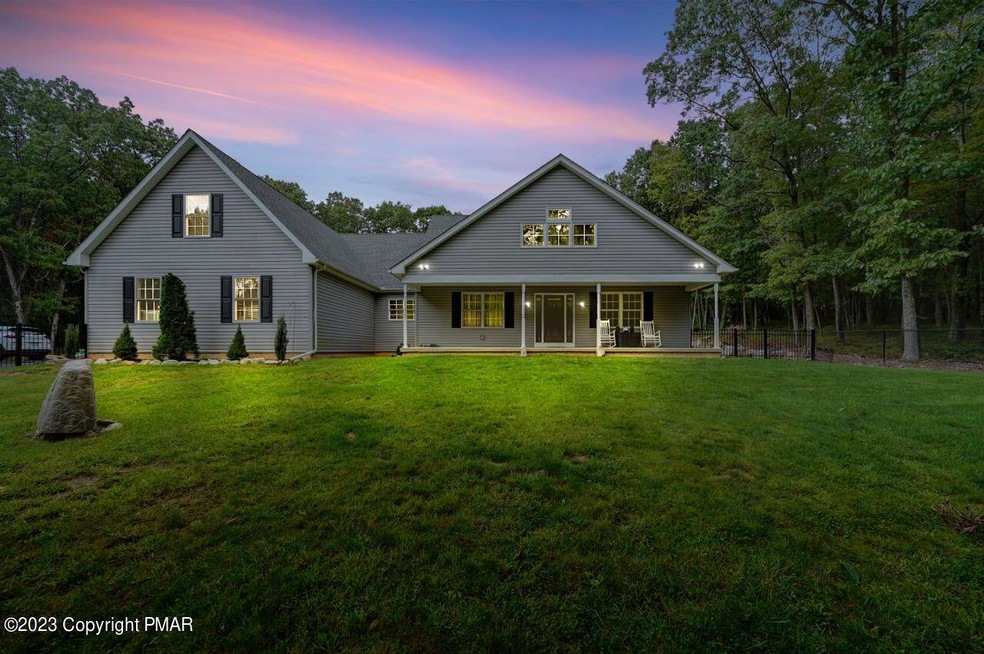 447 Dew Drop Dr, Jim Thorpe, PA 18229 - photo 1