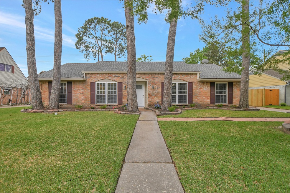 511 Cannon Ball Dr, Spring, TX 77380 - photo 1