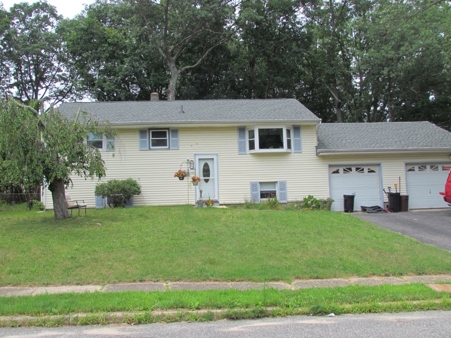 3 Princeton Dr