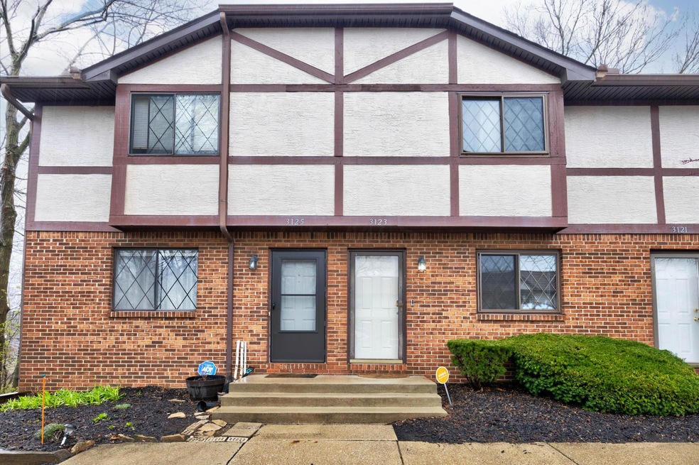 3123HighcliffCourtExterior