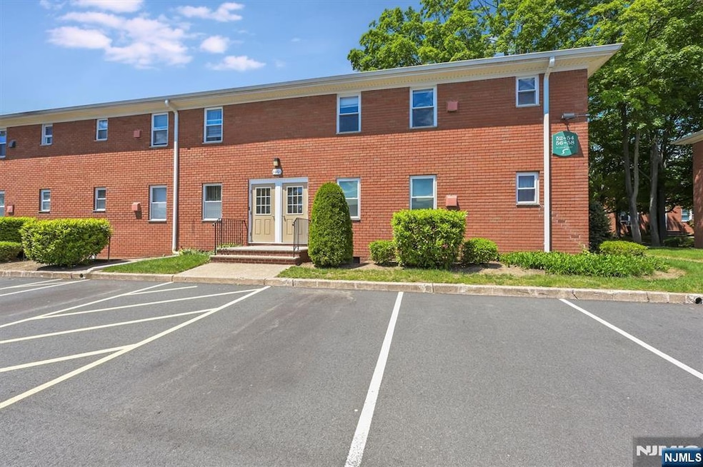 46 Knox Terrace unit 2A, Wayne, NJ 07470 - photo 1