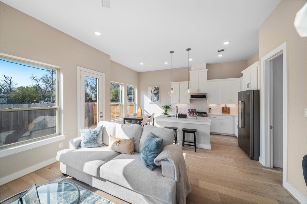 303 Chobani Ln, Houston, TX 77091 - photo 1