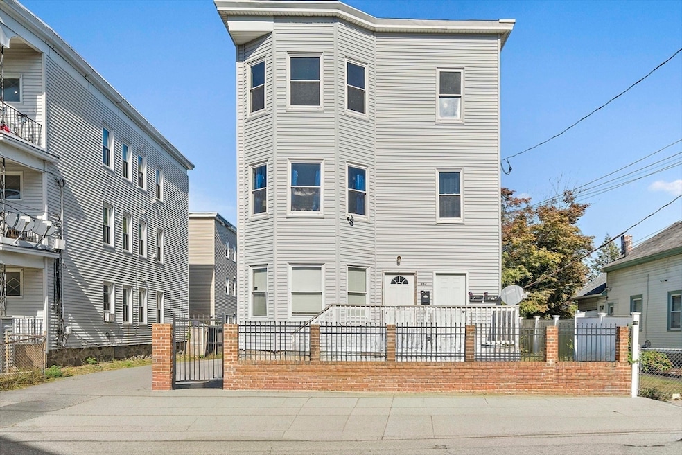 357 Howard St unit 1, Lawrence, MA 01841 - photo 1