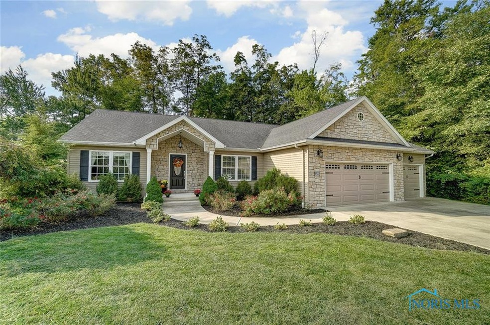 1459 White Birch Dr, Findlay, OH 45840 - photo 1