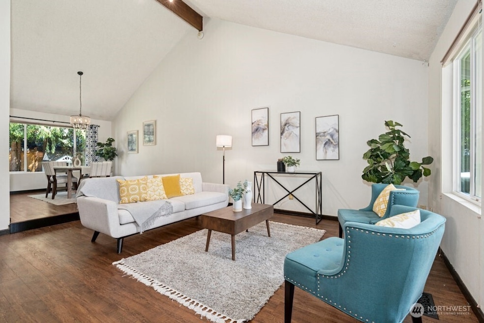 Pending $650,000 • Co-Listing Agent