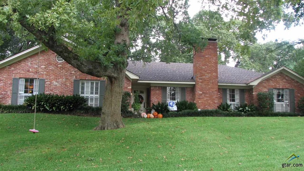 1710 Picadilly Place, Tyler, TX 75703 - photo 1