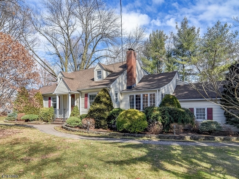 102 Ravine Ave, Wyckoff, NJ 07481 - photo 1