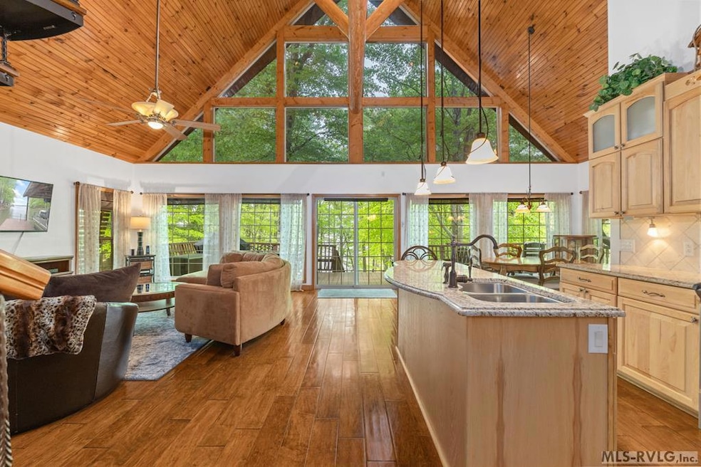 Sold $585,000