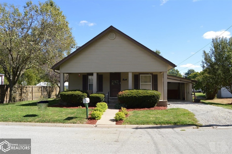 707 Factory Place, Shenandoah, IA 51601 - photo 1