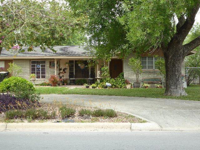 805 E 8th St, Weslaco, TX 78596 - photo 1