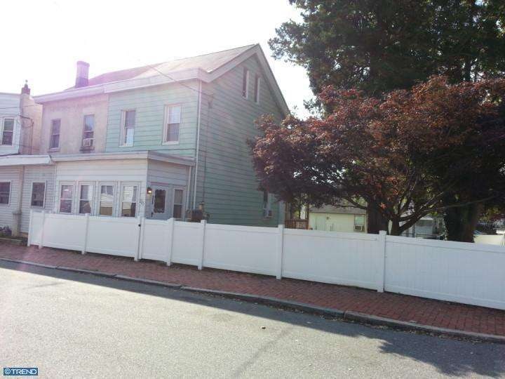 225 9th St, Upland, PA 19015 - photo 1