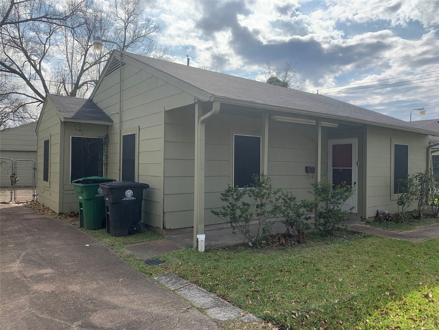 3906 Daphne St, Houston, TX 77021 - photo 1