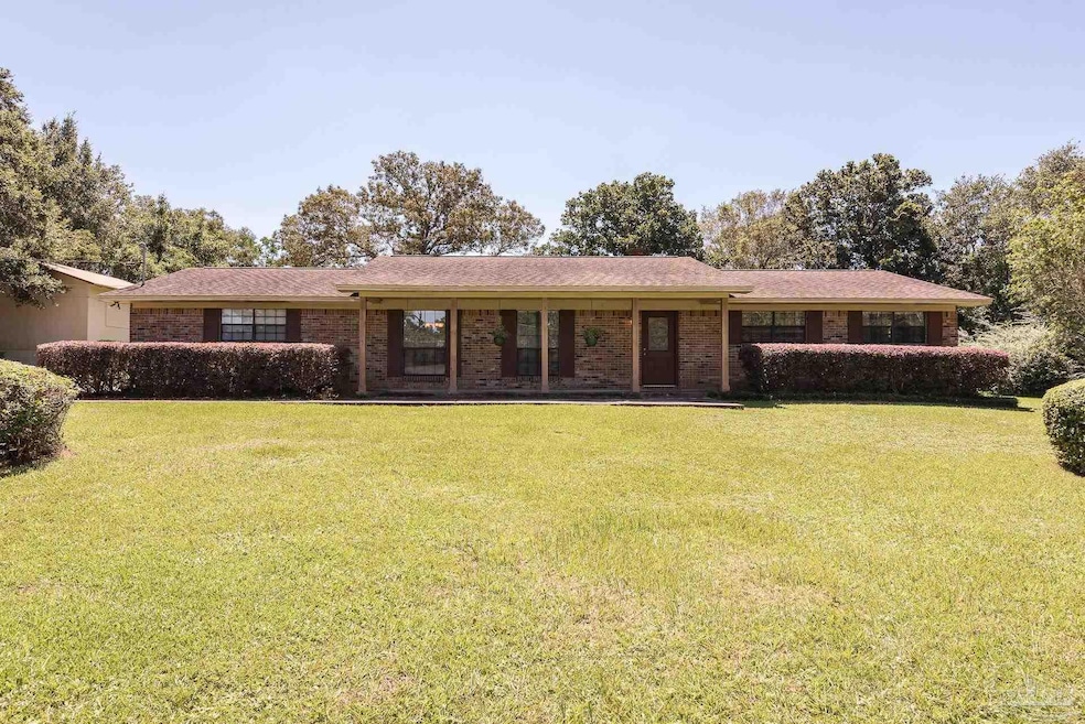 2517 Corral Dr, Cantonment, FL 32533 - photo 1