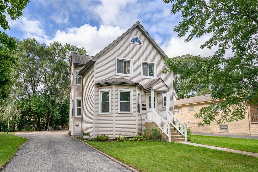 Spacious 1st floor unit in a beautiful residential