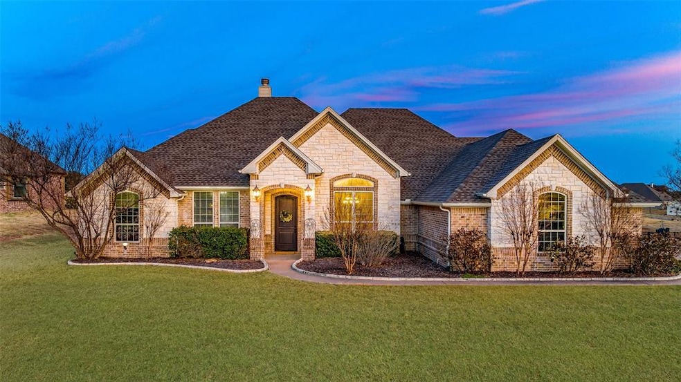 1709 Bent Tree Ct, Granbury, TX 76049 - photo 1