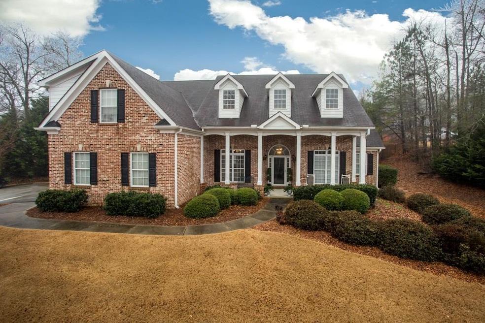 Beautiful Ranch Style Home with Upstairs Bonus Roo