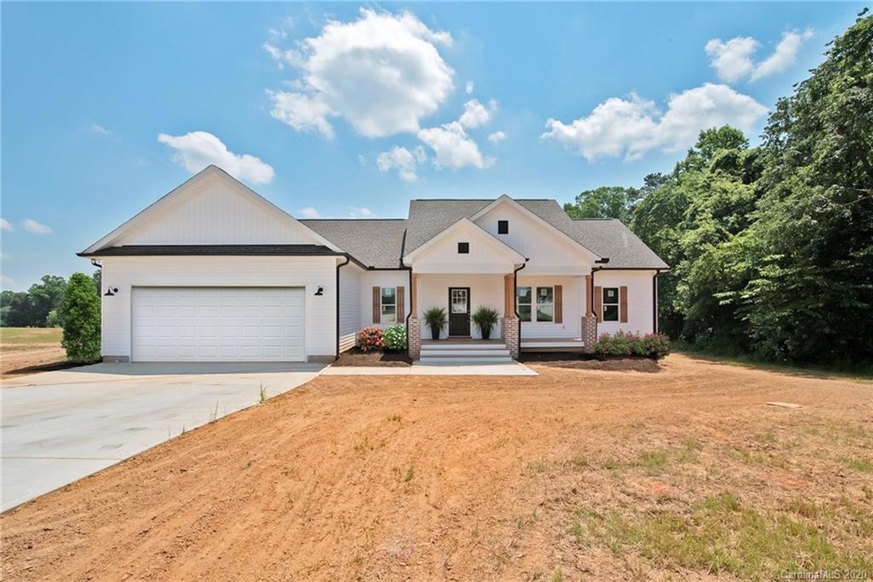 259 Lone Pine Rd unit 3, Statesville, NC 28625 - photo 1