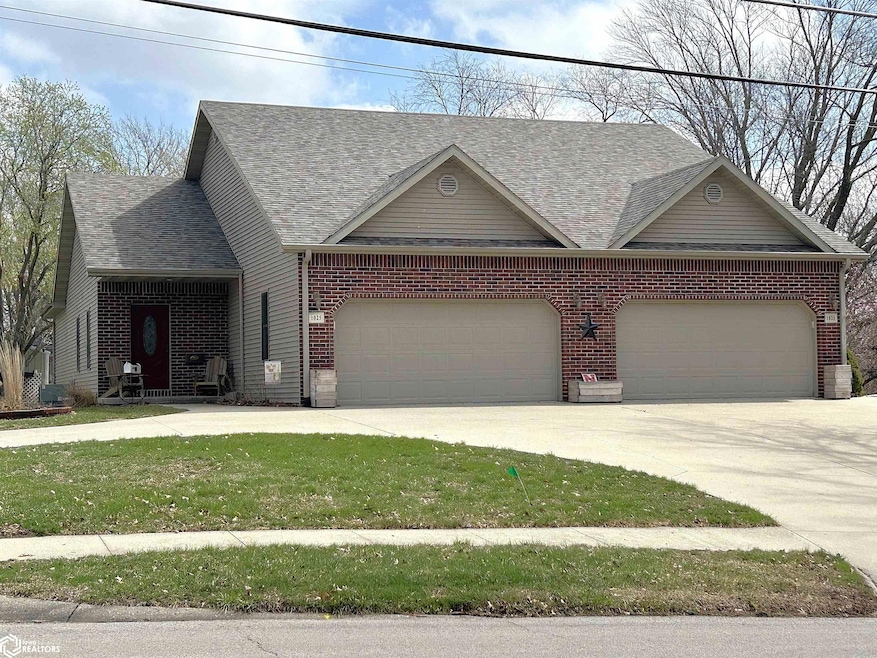 For Sale $200,000 • Co-Listing Agent