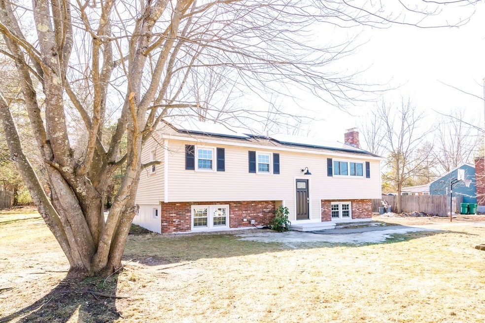 37 Shawnee Rd, Pepperell, MA 01463 - photo 1