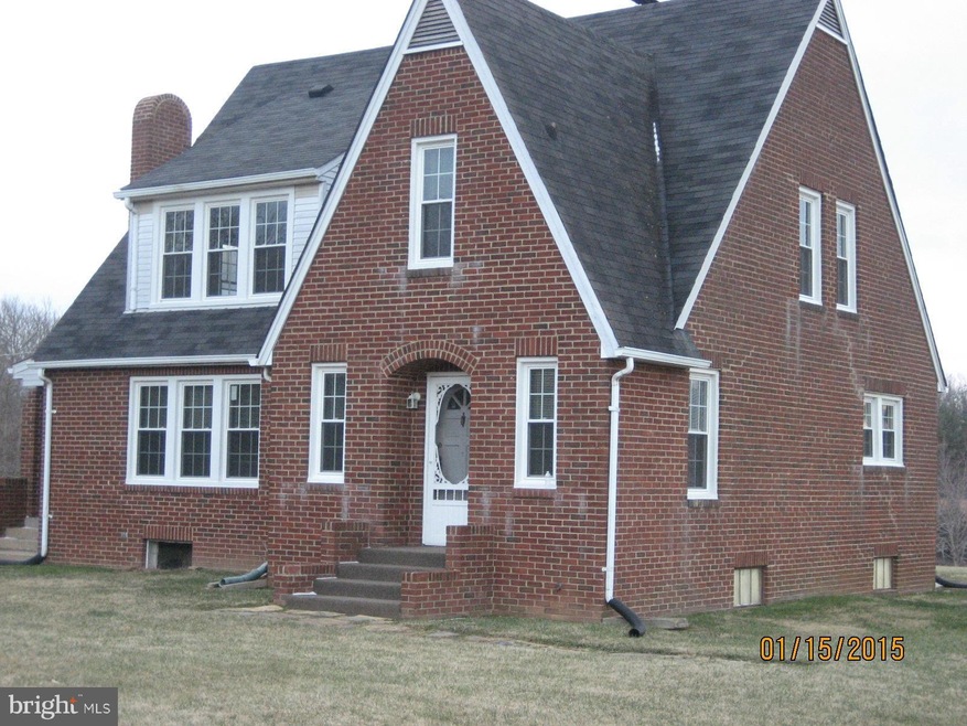 4373 Mt Vista Ln, Midland, VA 22728 - photo 1