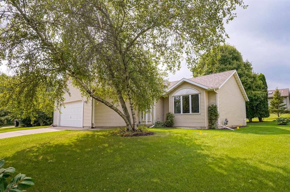 535 Ash St, Oregon, WI 53575 - photo 1