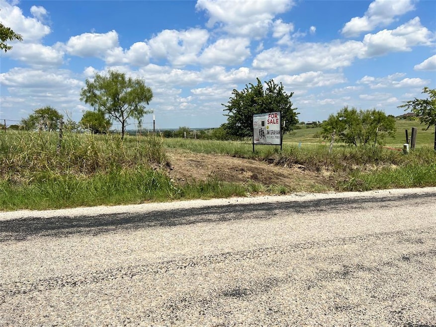 2805 Cr 4010, Decatur, TX 76234 - photo 1