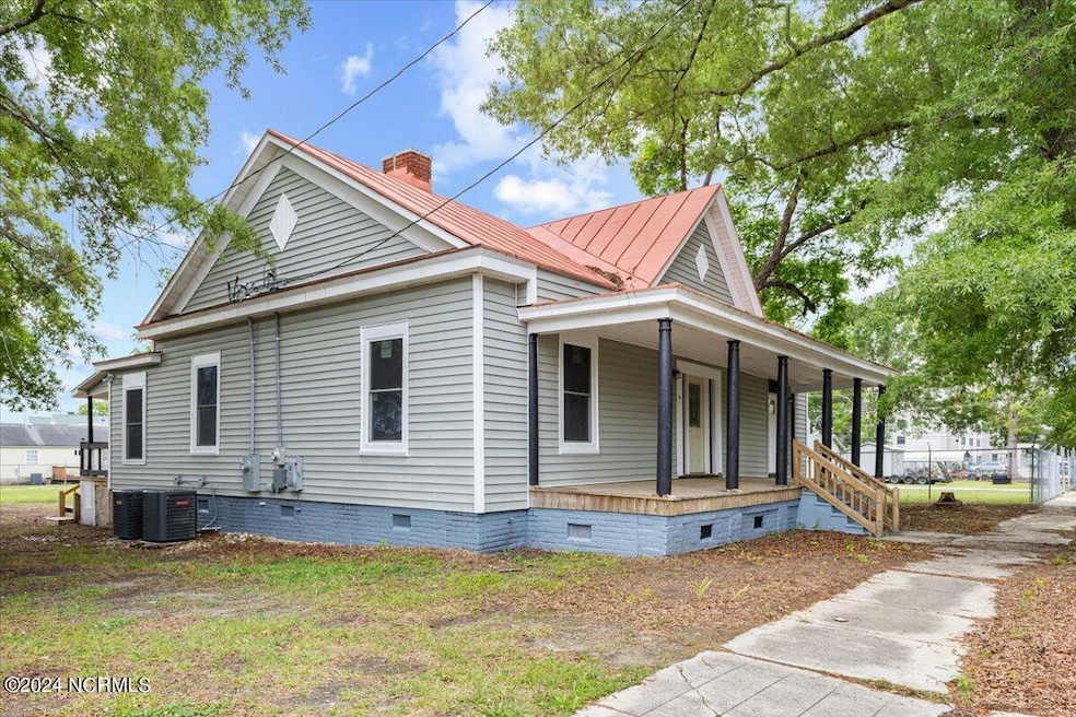 01-215 E Peyton Ave