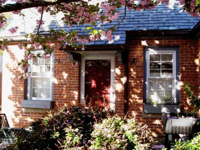 108 Roberton Crossing unit 108, Fairfield, CT 06825 - photo 1