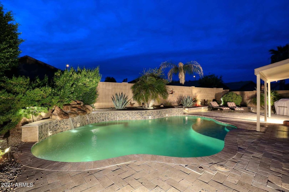 Night-Pool2 (1)