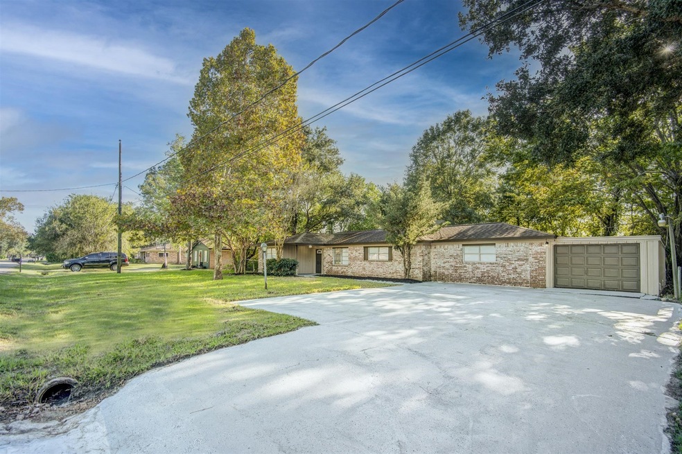 3110 County Road 890, Alvin, TX 77511 - photo 1