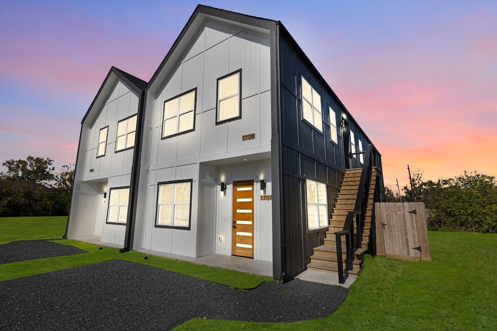 1009 Lucky St unit A, Houston, TX 77088 - photo 1