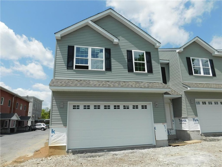 30 N Lehigh Ave, Wind Gap, PA 18091 - photo 1