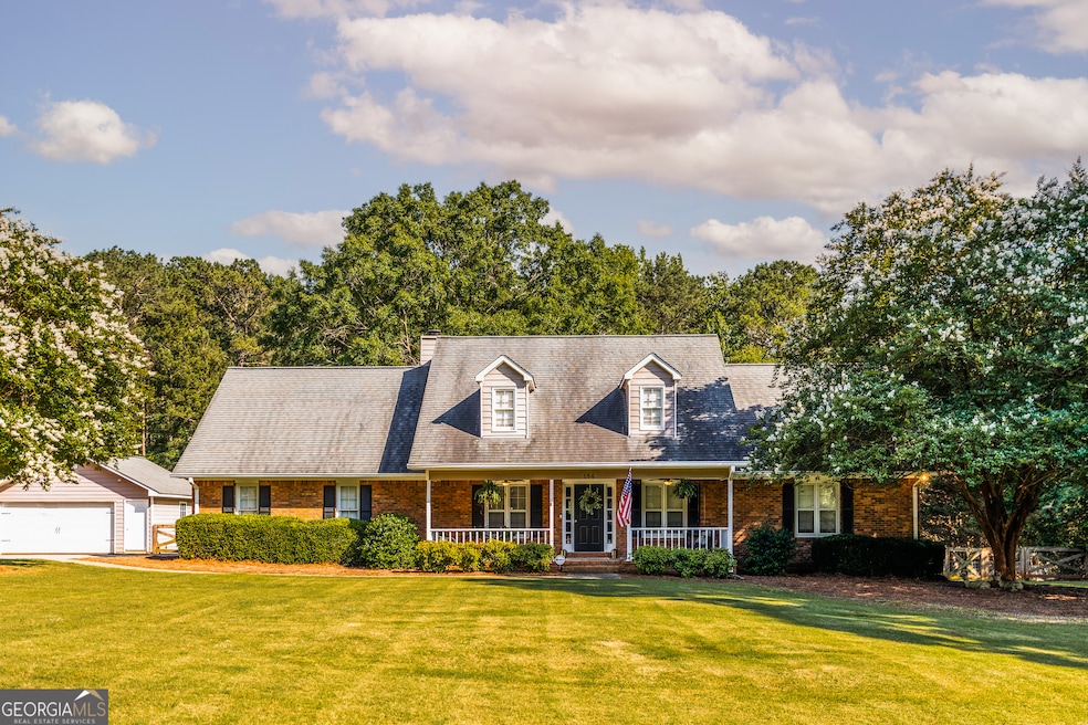 184 Wildflower Dr, Social Circle, GA 30025 - photo 1