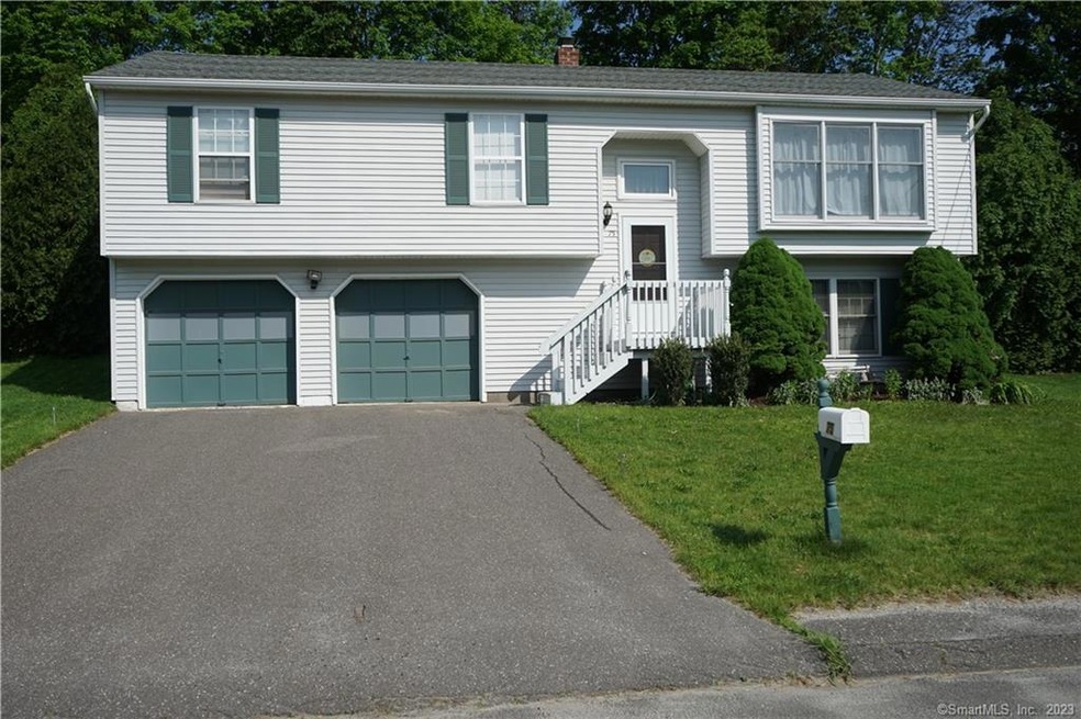 75 Westport Dr, Waterbury, CT 06706 - photo 1