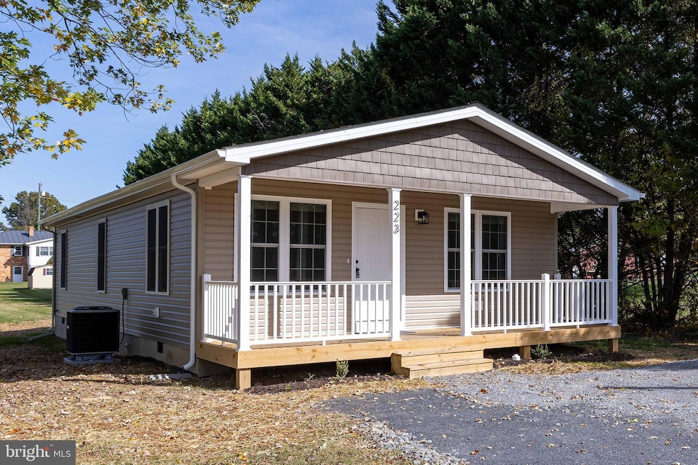 223 Fairview Rd, Luray, VA 22835 - photo 1