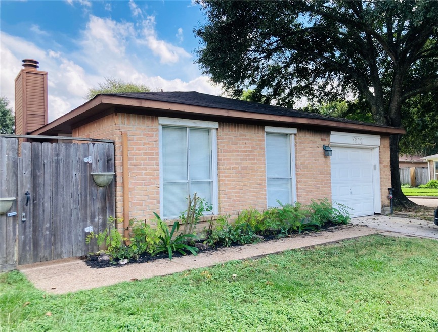 7806 Gatehouse Dr, Houston, TX 77040 - photo 1