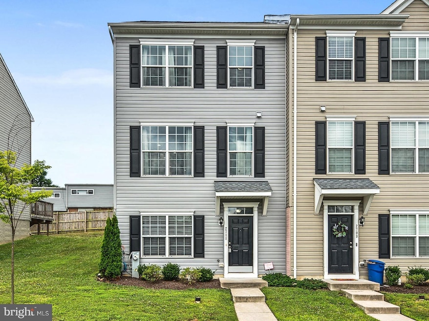 2711 Theresa Ln, Baltimore, MD 21227 - photo 1