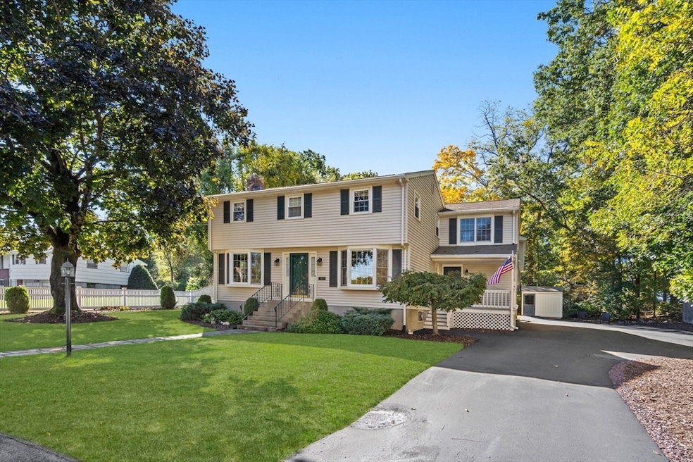 Sold $1,055,000 • Co-Listing Agent