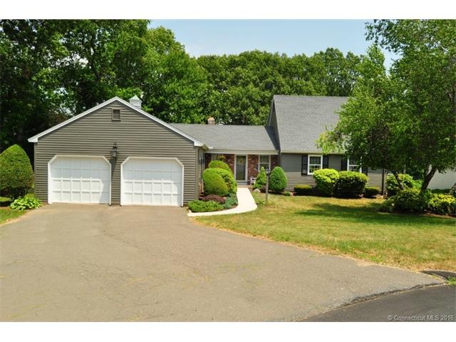 141 Hollyberry Ln, Plainville, CT 06062 - photo 1