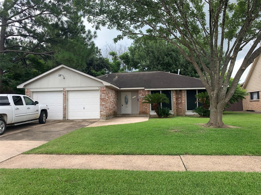 10314 Kirkdale Dr, Houston, TX 77089 - photo 1