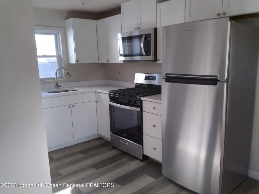 9 Nevada Ave, North Middletown, NJ 07748 - photo 1